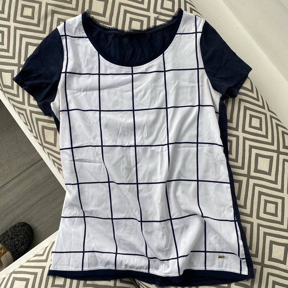 Tommy Hilfiger tee shirt blouse - Picture 3 of 5